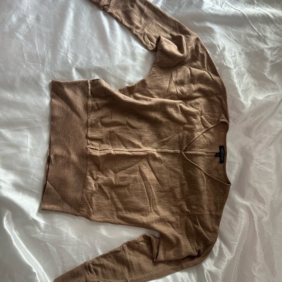 Banana Republic Merino Wool Lightweight Sweater - Picture 2 of 7